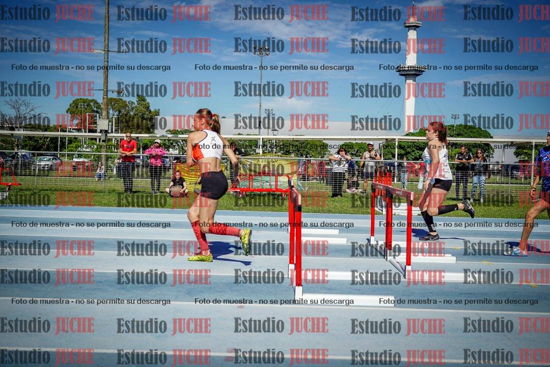 Fotos de los 80 m con vallas de mujeres