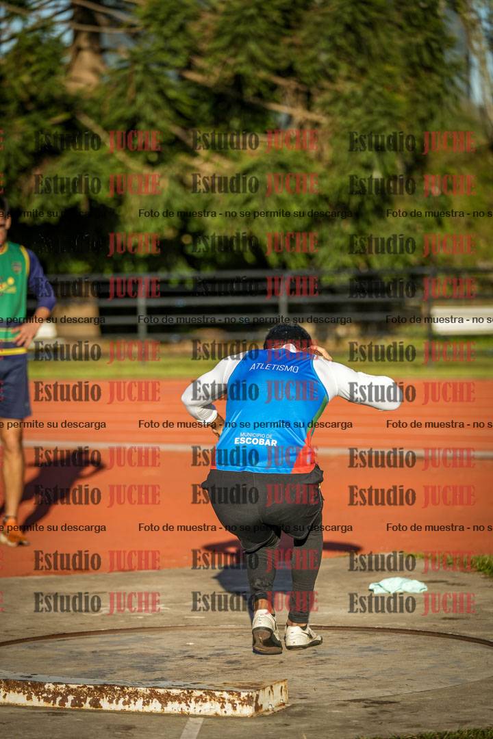 Fotos del lanzamiento de bala de varones