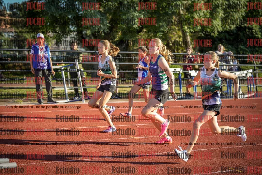 Fotos de los 80 m con vallas de mujeres - U16