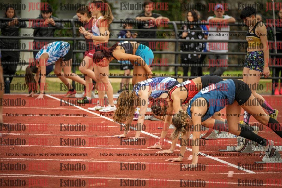 Fotos de los 100 m con vallas de mujeres