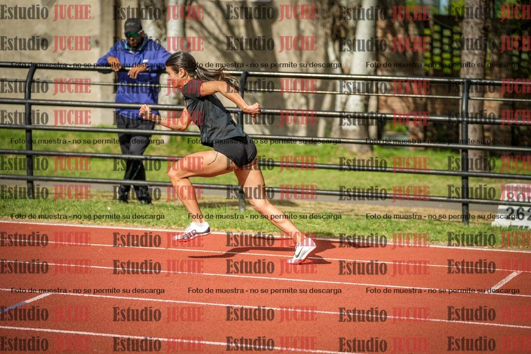 Fotos de los 400 m con vallas de mujeres