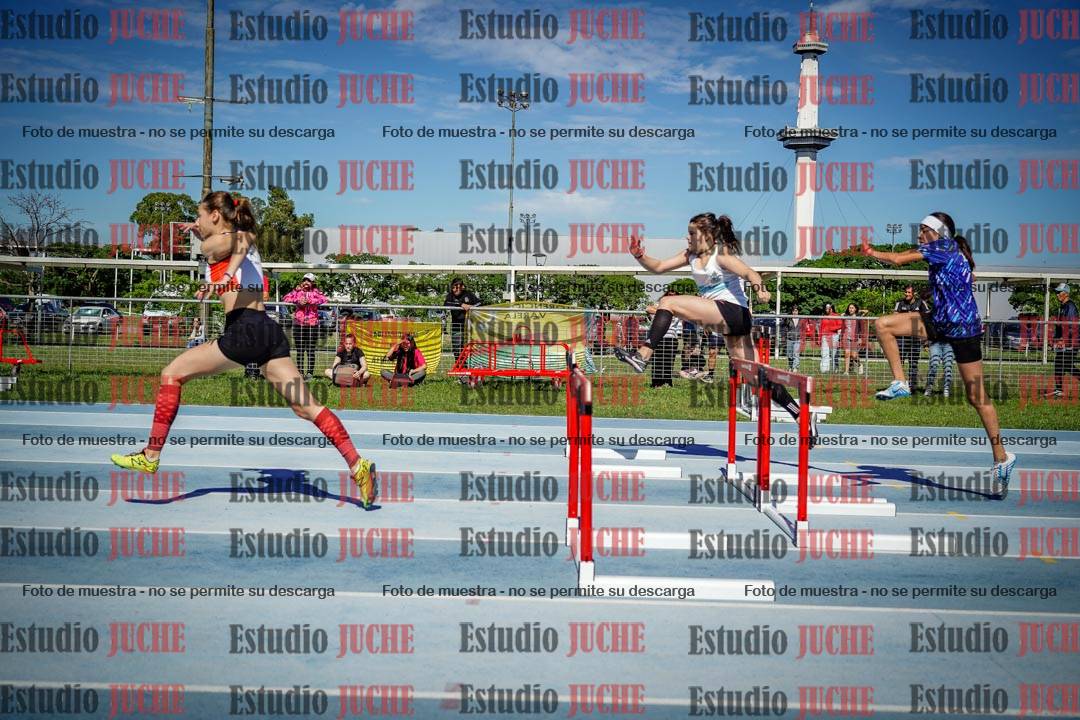 Fotos de los 80 m con vallas de mujeres