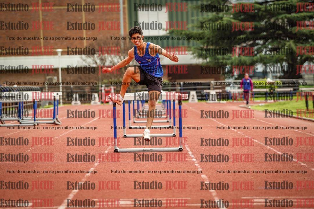 Fotos de los 110 m con vallas de varones - octatlón 5