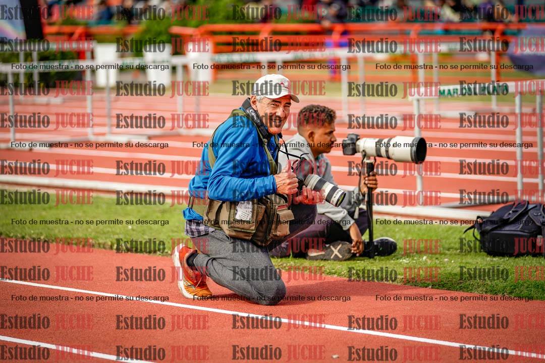 Fotos de algunos extras y podios del día 3