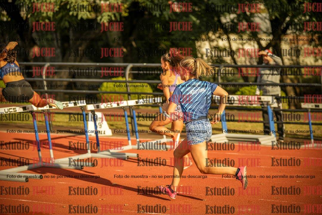 Fotos de los 100 m con vallas de mujeres - combinadas 1