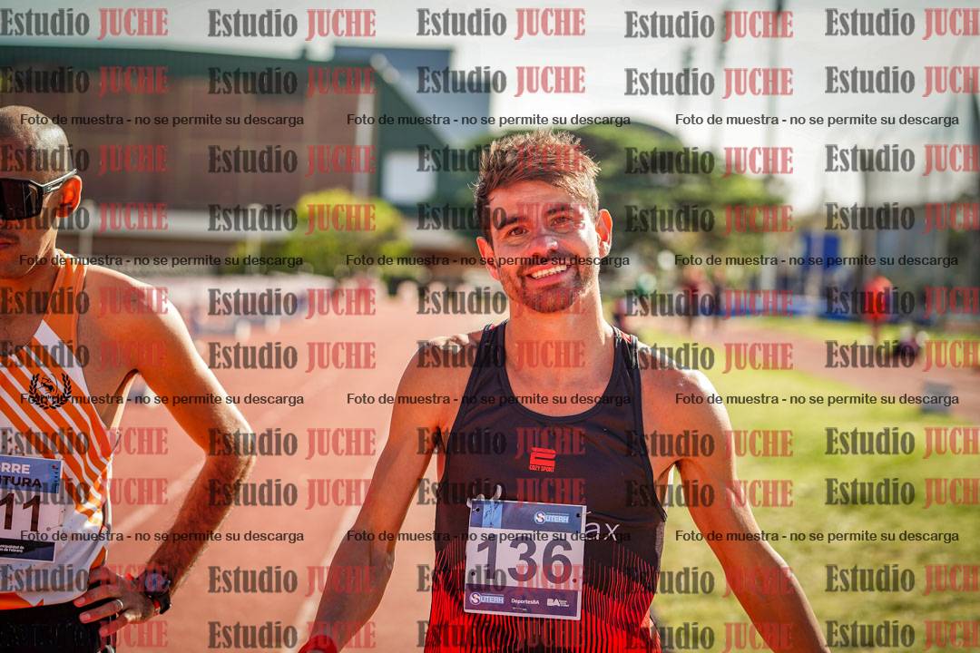 Fotos de los 10.000 m de varones - serie 1