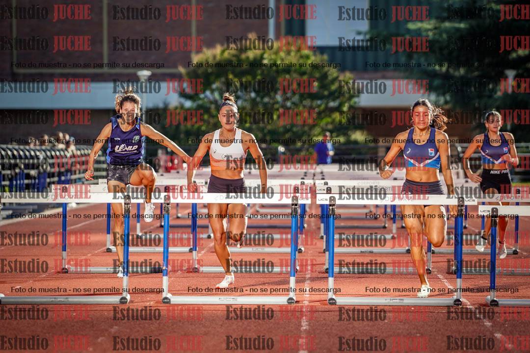 Fotos de los 100 m con vallas de mujeres - heptatlón 1