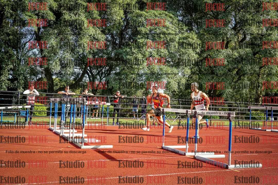 Fotos de los 110 m con vallas de varones - decatlón 6