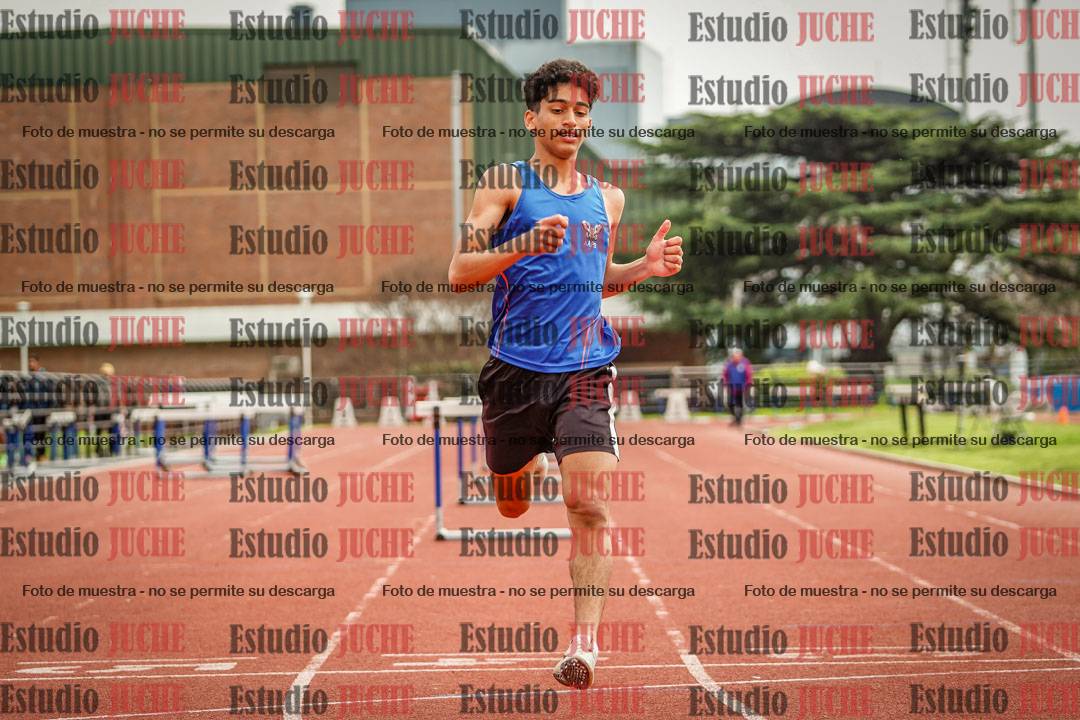 Fotos de los 110 m con vallas de varones - octatlón 5