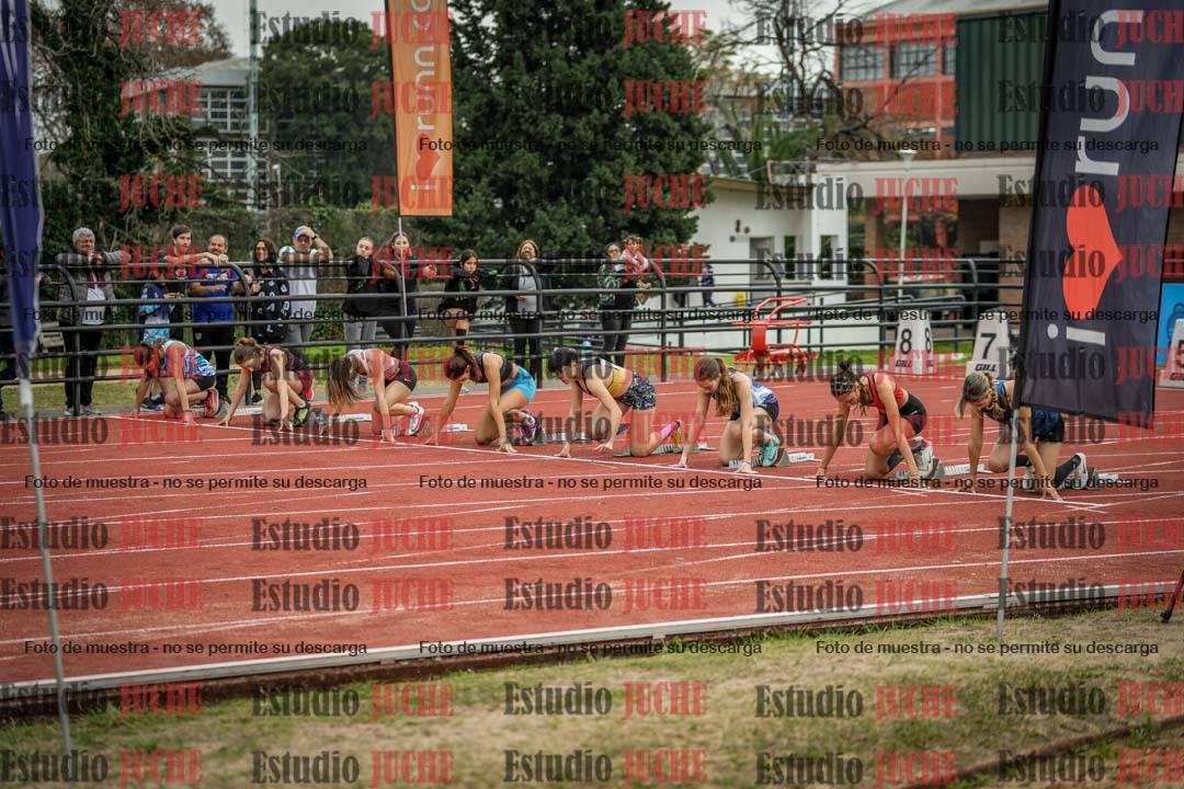 Fotos de los 100 m con vallas de mujeres