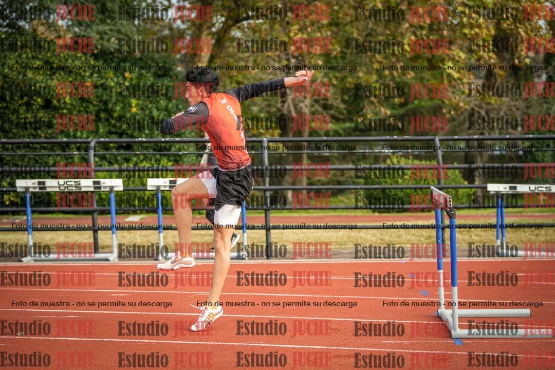 Fotos de los 110 m con vallas de varones - decatlón 6