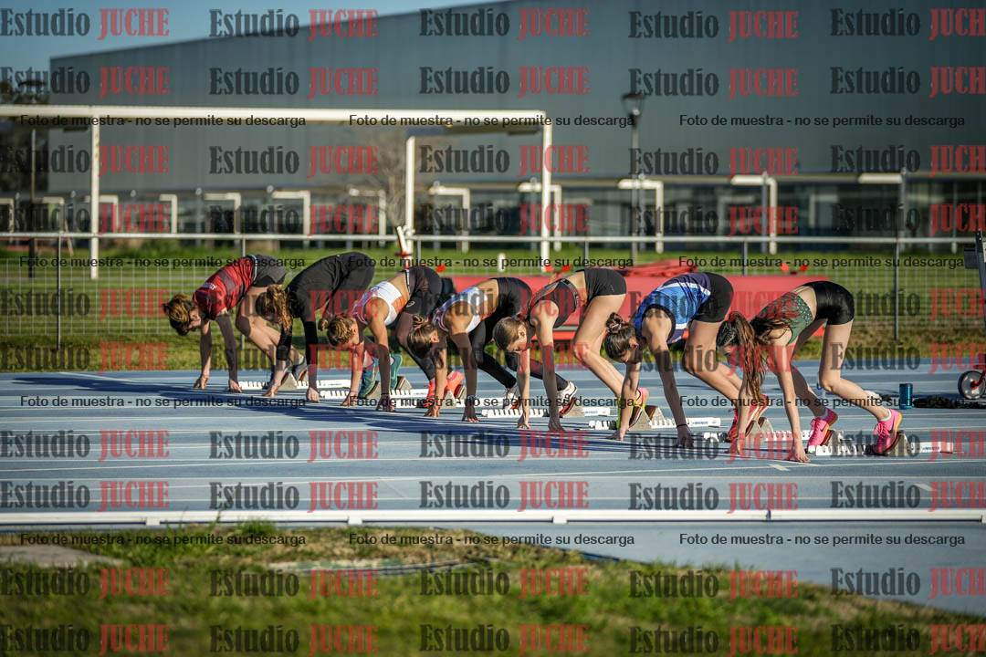 Fotos de los 100 m con vallas de mujeres