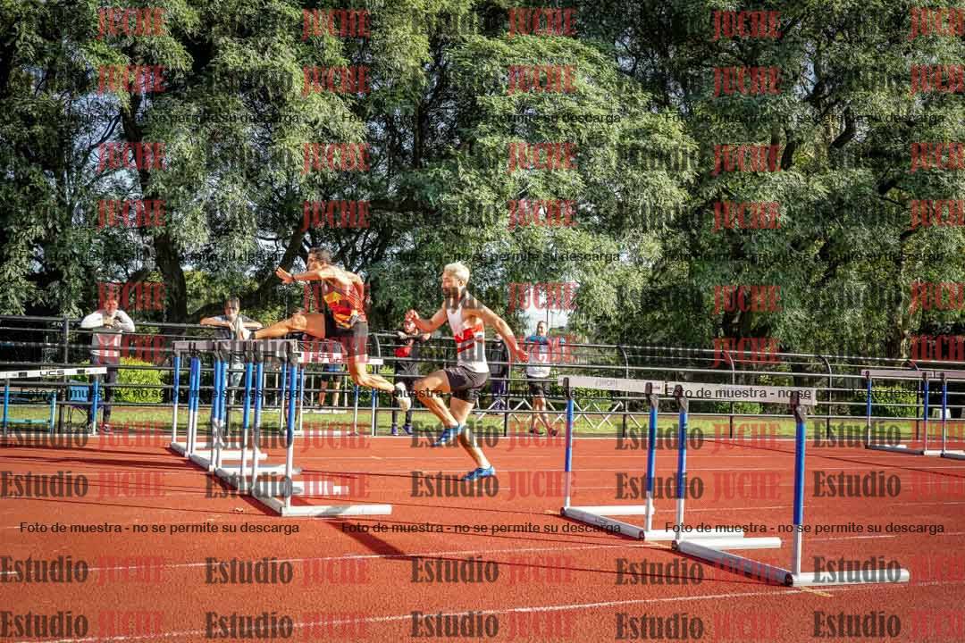 Fotos de los 110 m con vallas de varones - decatlón 6