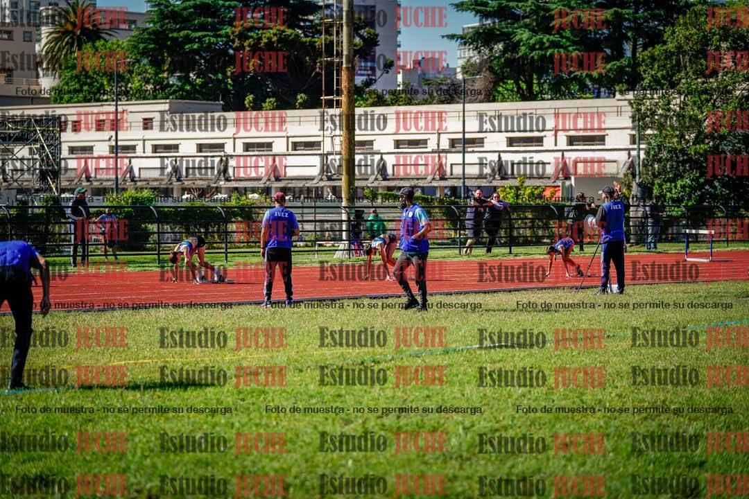 Fotos de los 295 m con vallas de mujeres