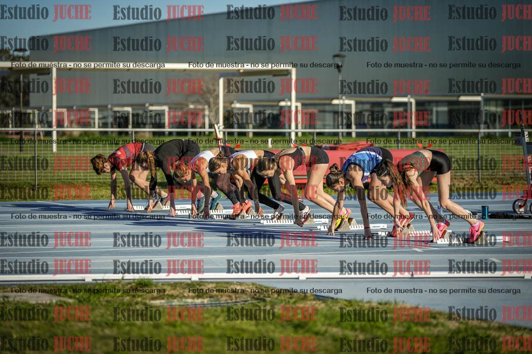 Fotos de los 100 m con vallas de mujeres