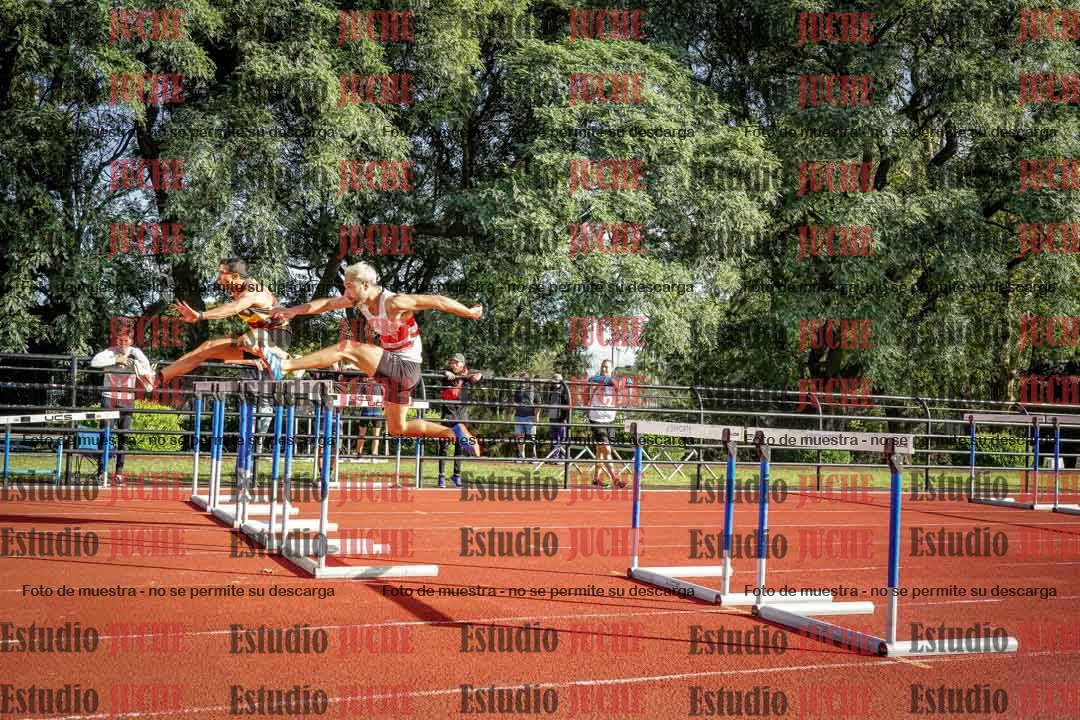 Fotos de los 110 m con vallas de varones - decatlón 6