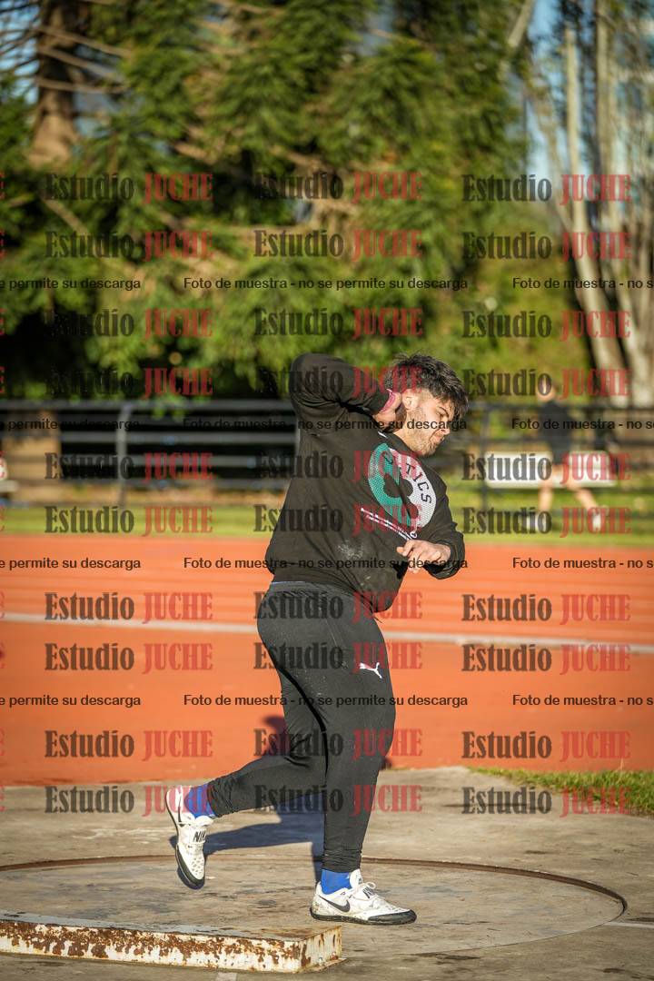 Fotos del lanzamiento de bala de varones