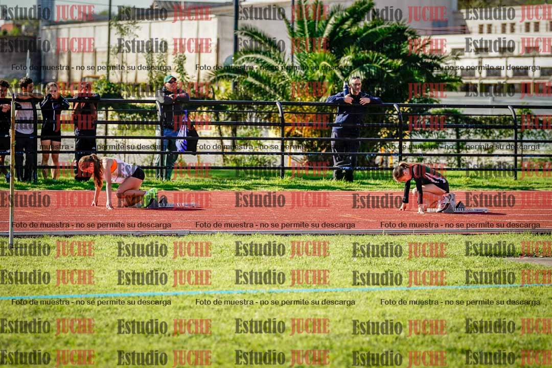 Fotos de los 295 m con vallas de mujeres