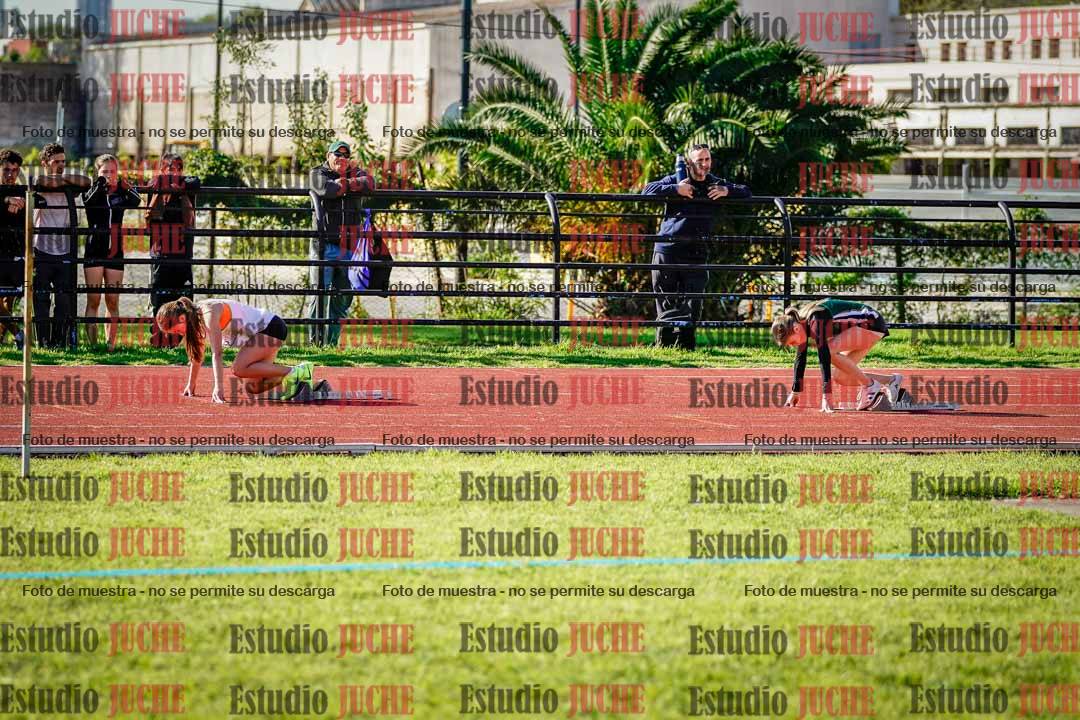 Fotos de los 295 m con vallas de mujeres