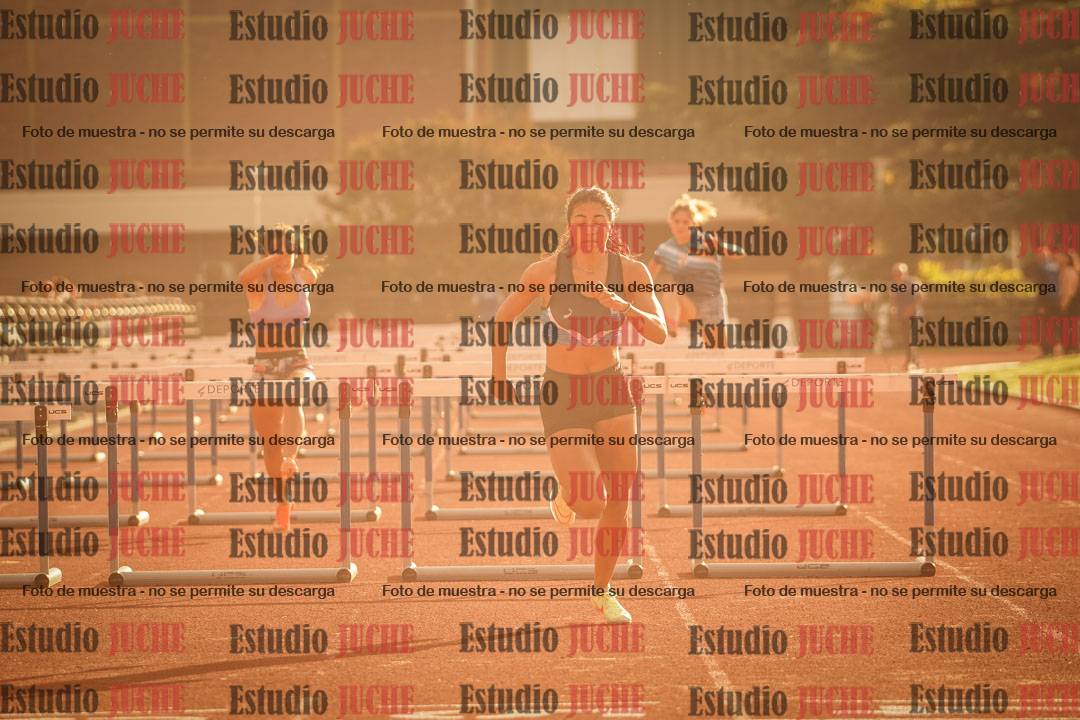 Fotos de los 100 m con vallas de mujeres - combinadas 1