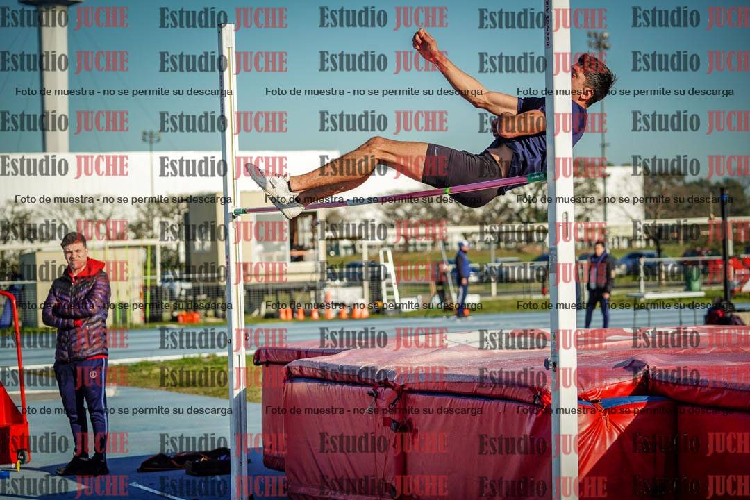 Fotos del salto en alto de varones
