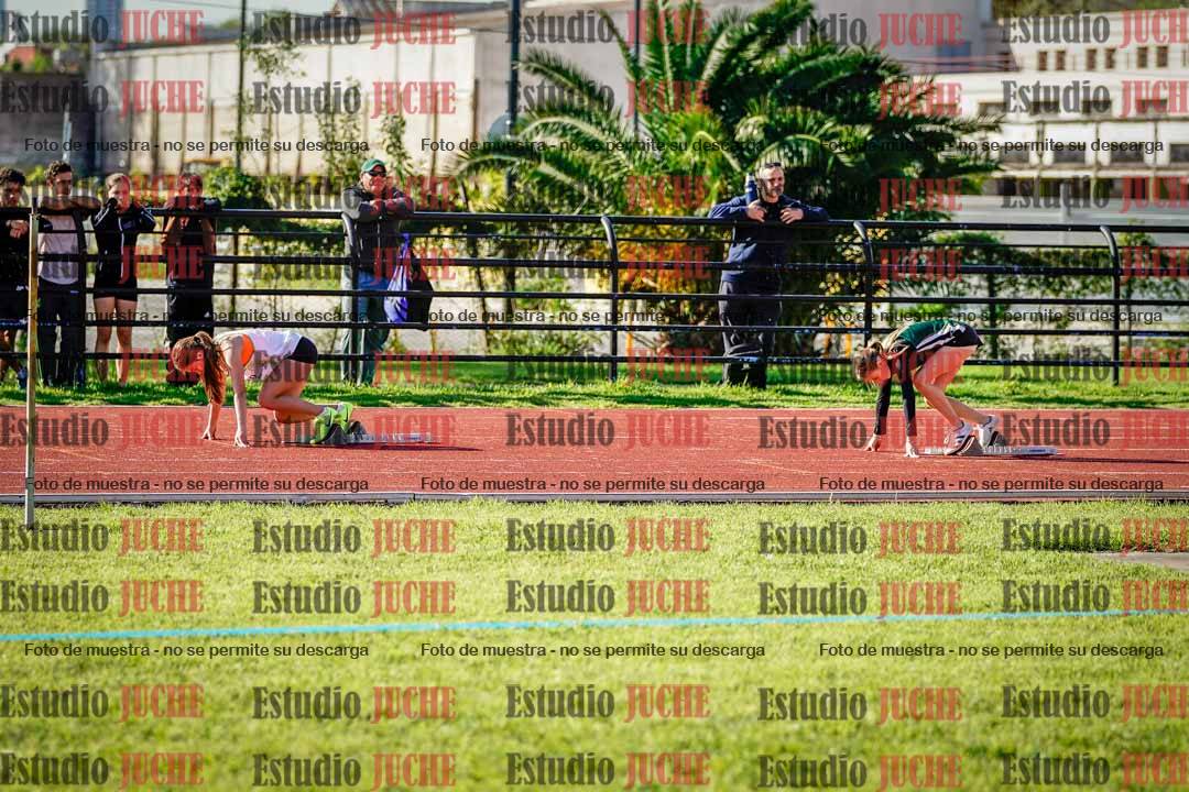 Fotos de los 295 m con vallas de mujeres