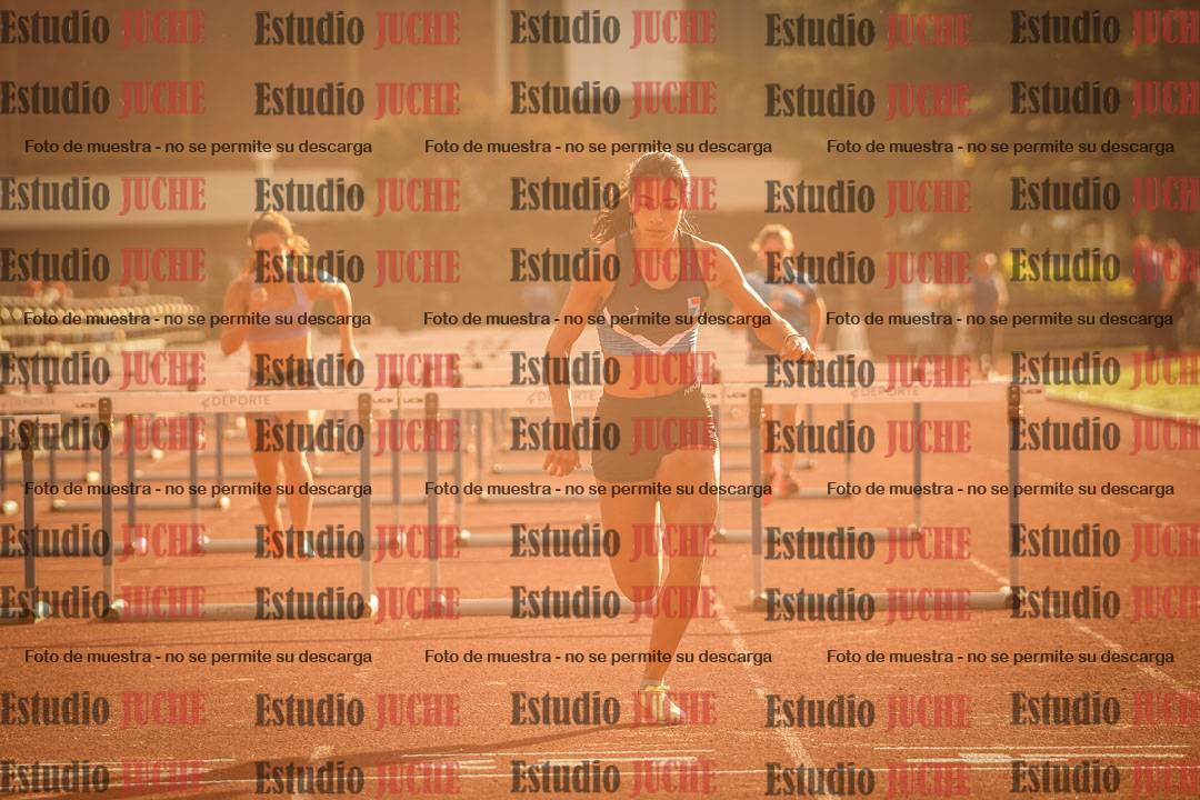 Fotos de los 100 m con vallas de mujeres - combinadas 1