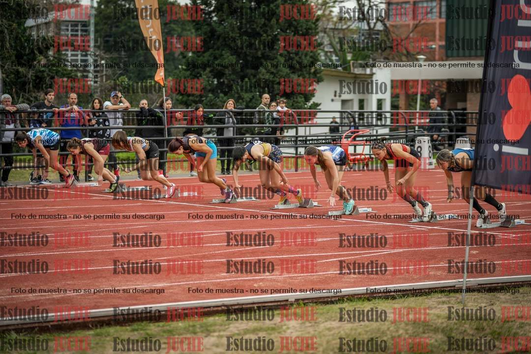 Fotos de los 100 m con vallas de mujeres