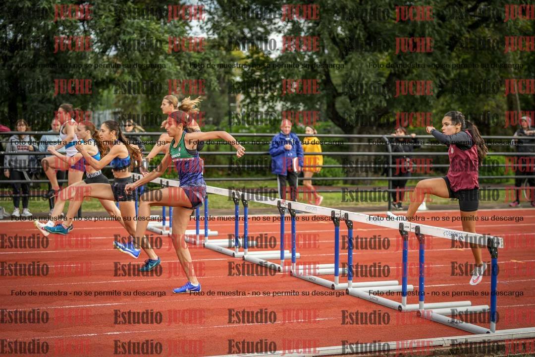 Fotos de los 80 m con vallas de mujeres