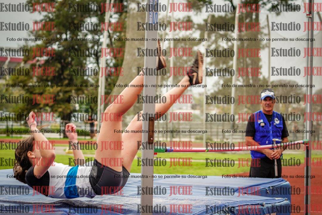 Fotos del salto en alto de mujeres