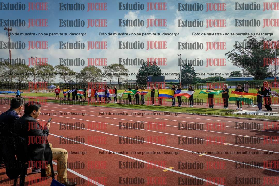 Fotos de algunos extras y podios del día 1