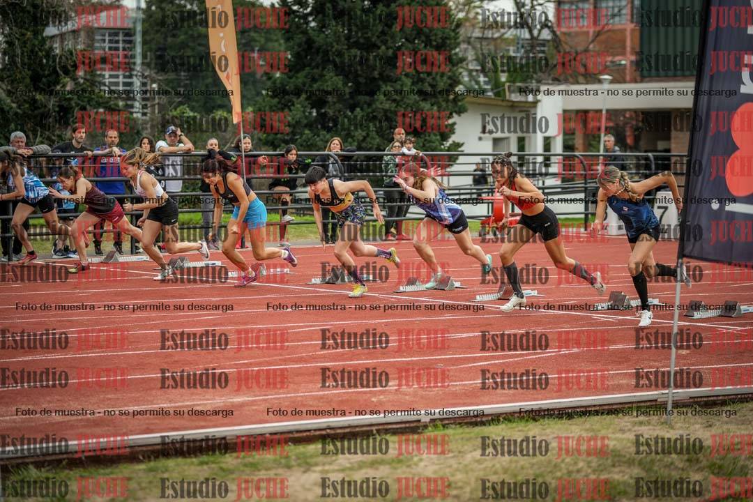 Fotos de los 100 m con vallas de mujeres