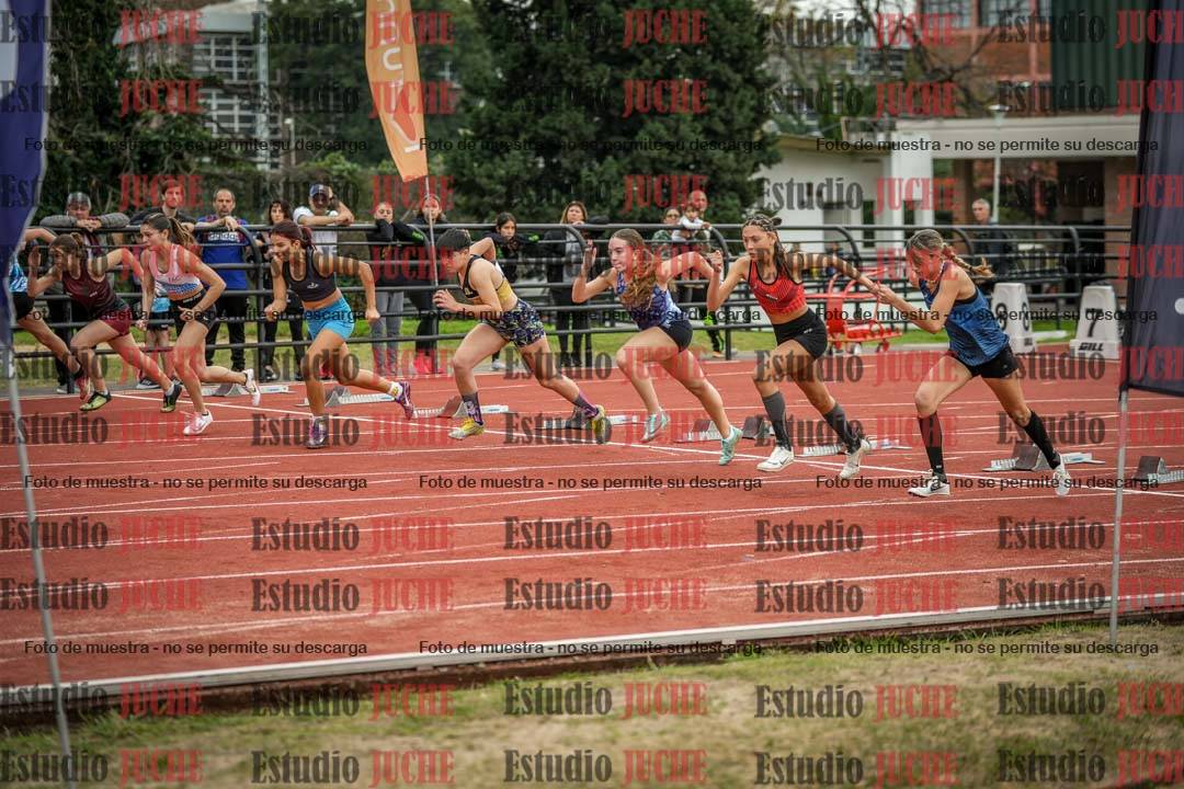 Fotos de los 100 m con vallas de mujeres
