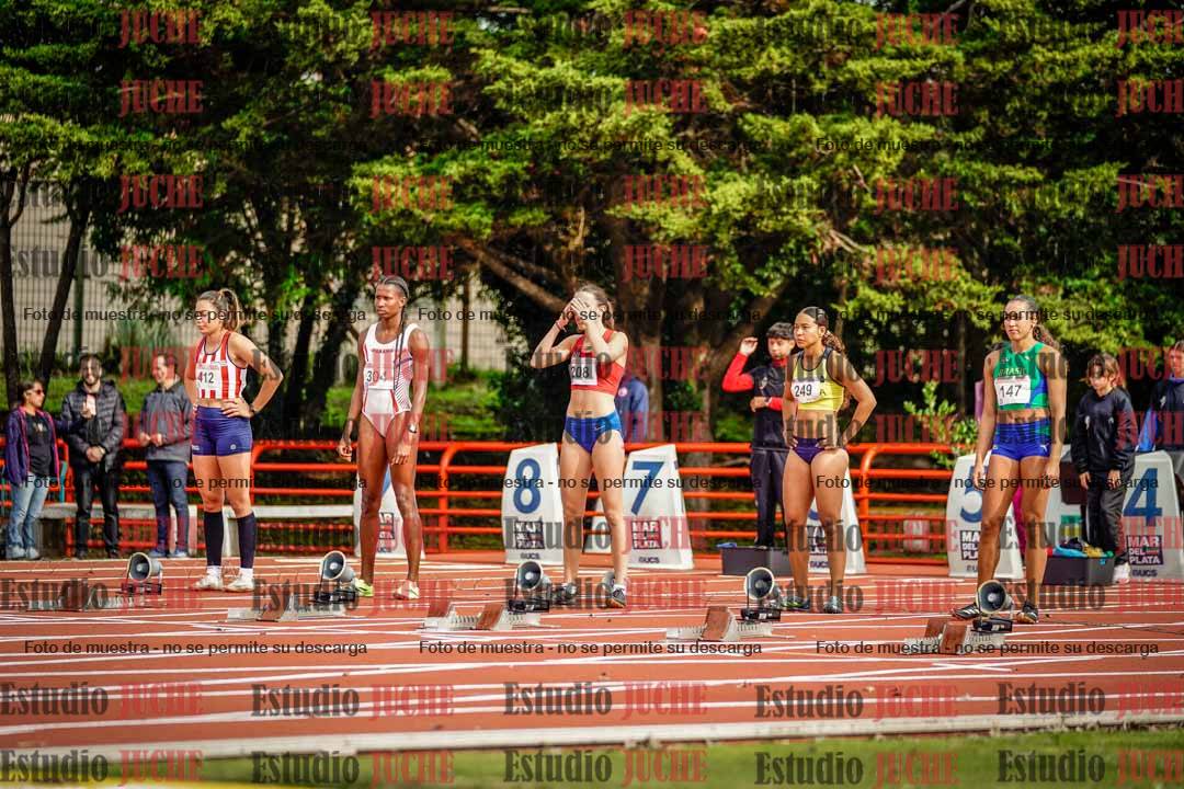 Fotos de los 100 m con vallas de mujeres