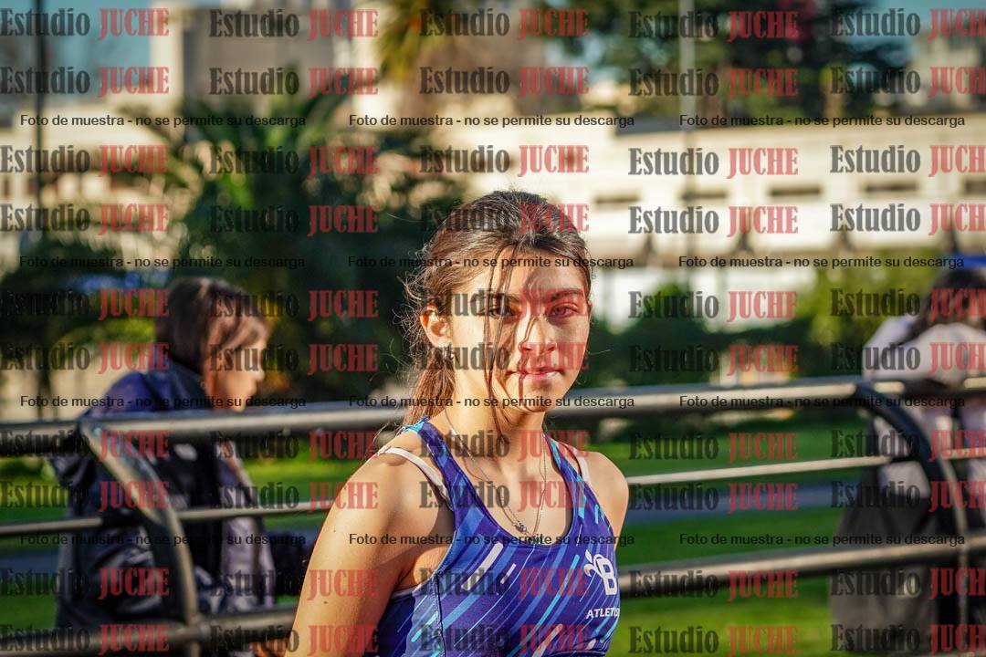 Fotos de los 295 m con vallas de mujeres