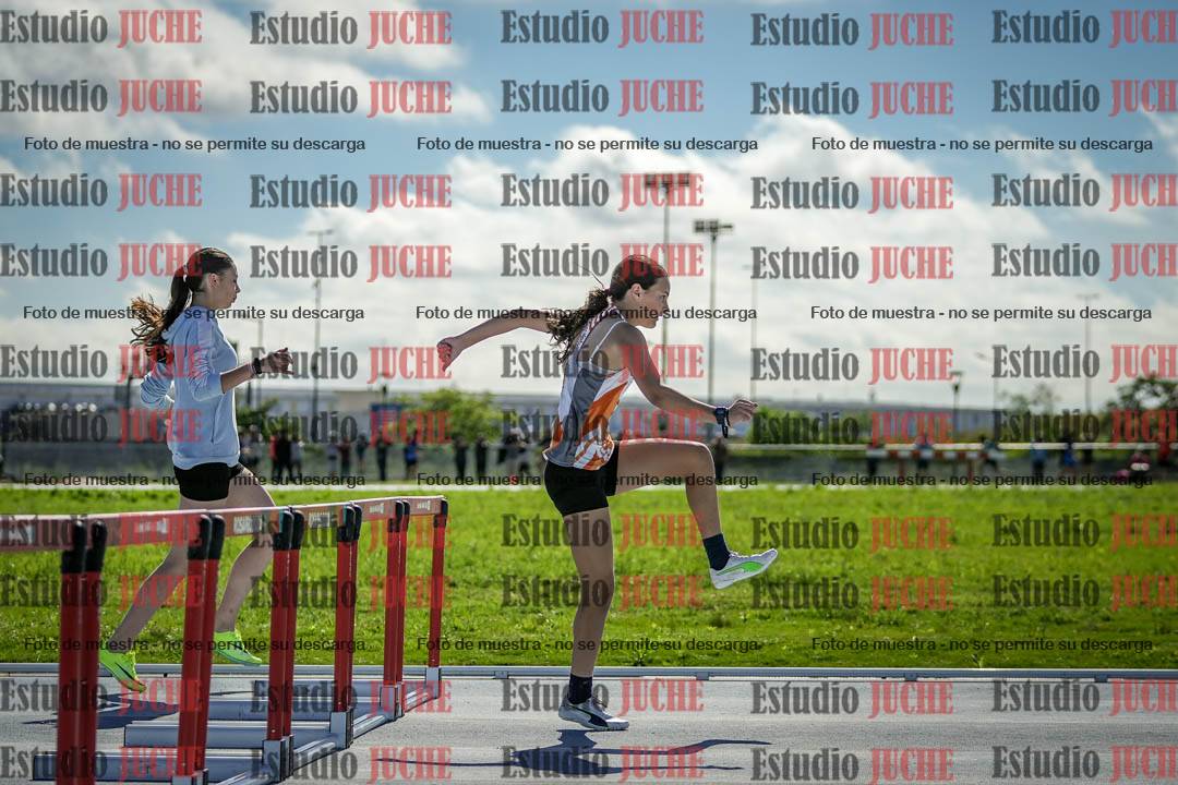 Fotos de los 80 m con vallas de mujeres
