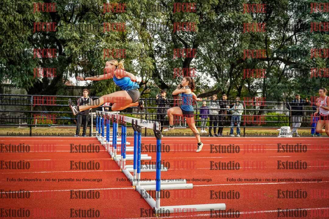 Fotos de los 100 m con vallas de mujeres - heptatlón 1
