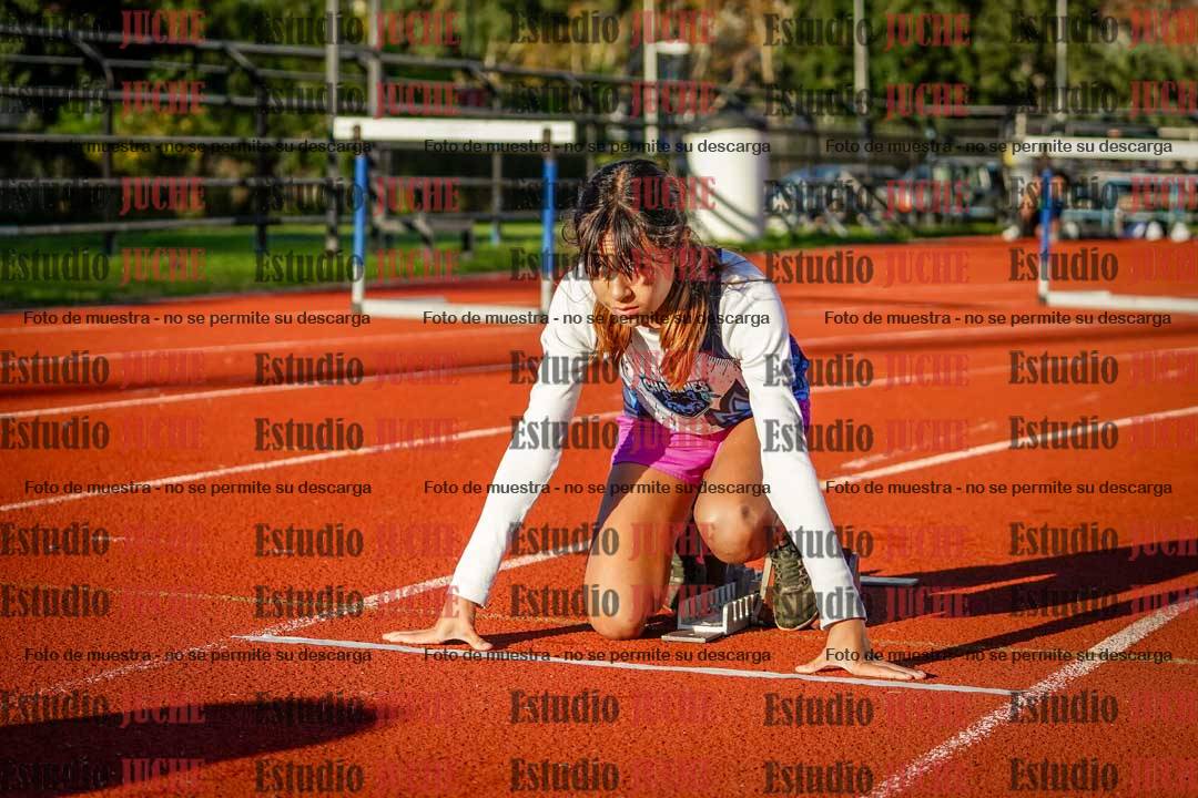 Fotos de los 295 m con vallas de mujeres