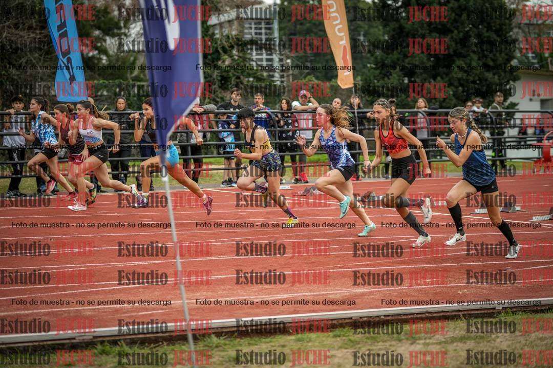 Fotos de los 100 m con vallas de mujeres