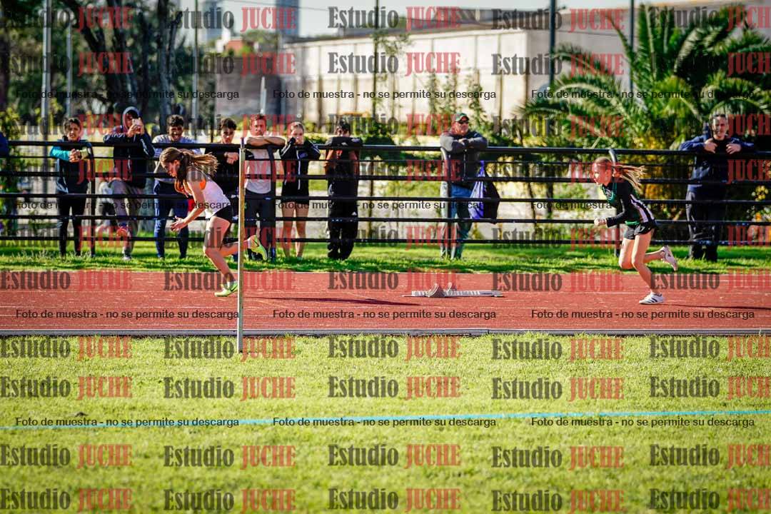 Fotos de los 295 m con vallas de mujeres