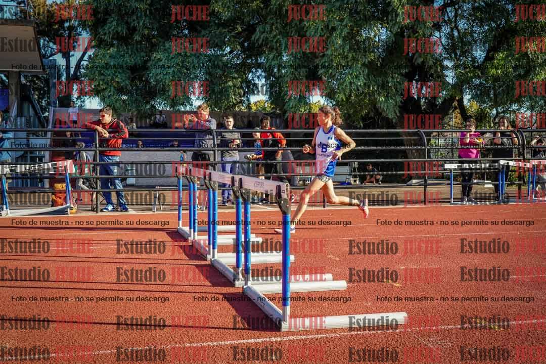Fotos de los 80 m con vallas de mujeres - U16