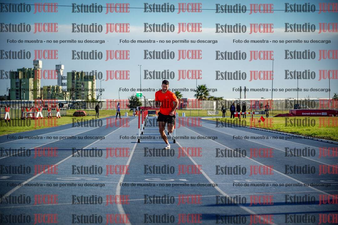 Fotos de los 110 m con vallas de varones - decatlón 6
