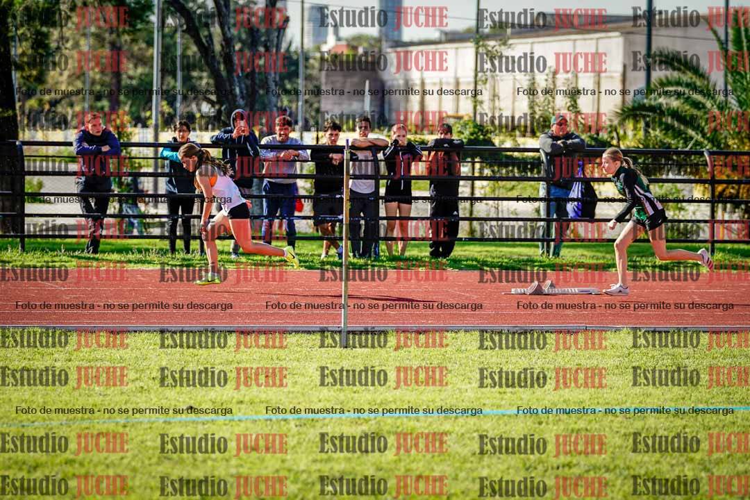 Fotos de los 295 m con vallas de mujeres