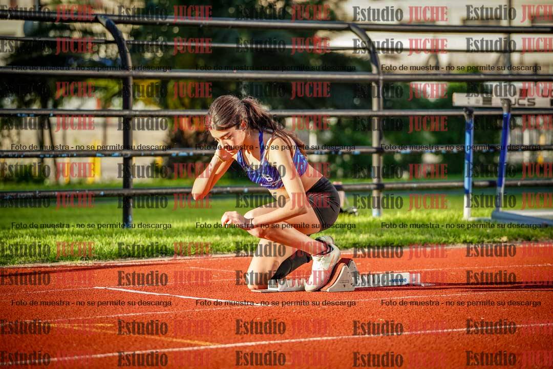 Fotos de los 295 m con vallas de mujeres