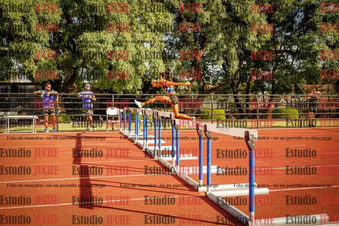 Fotos de los 100 m con vallas de mujeres - combinadas 1