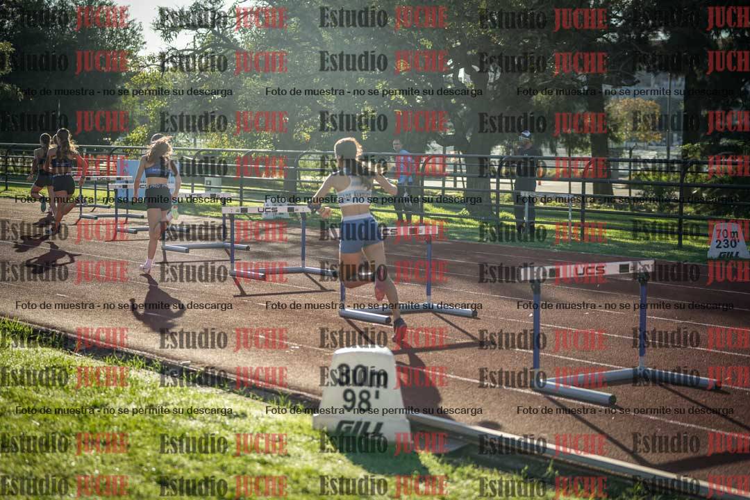 Fotos de los 295 m con vallas de mujeres