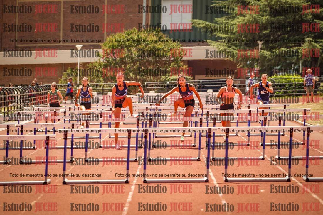 Fotos de los 100 m con vallas de mujeres