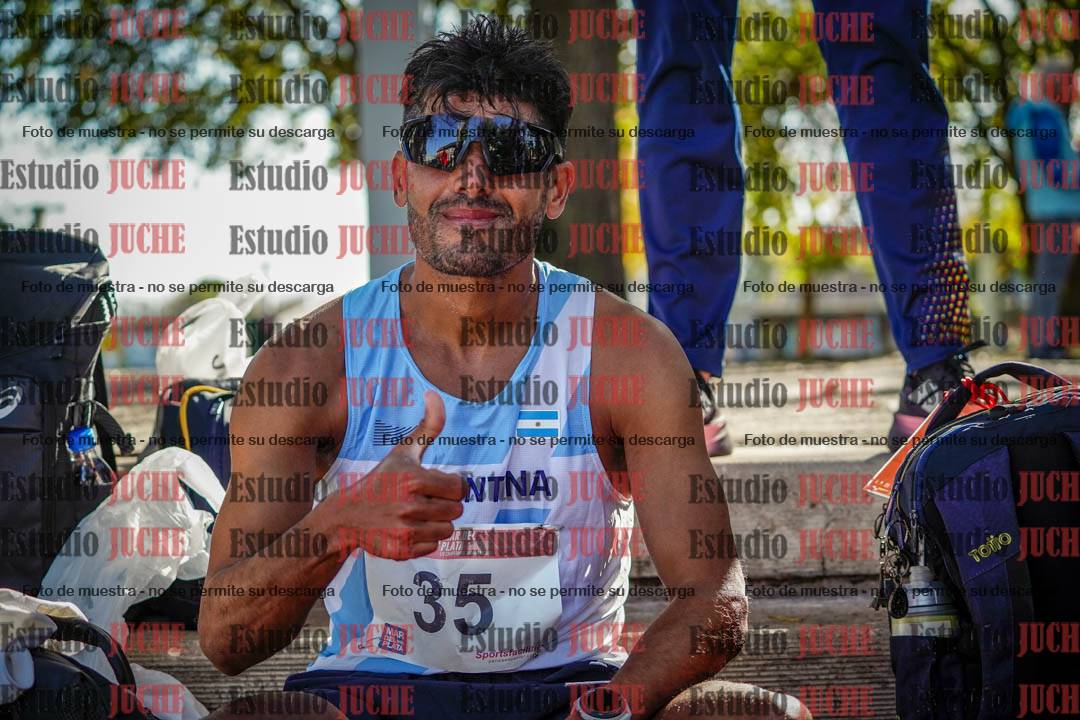 Fotos de algunos extras y podios del día 2