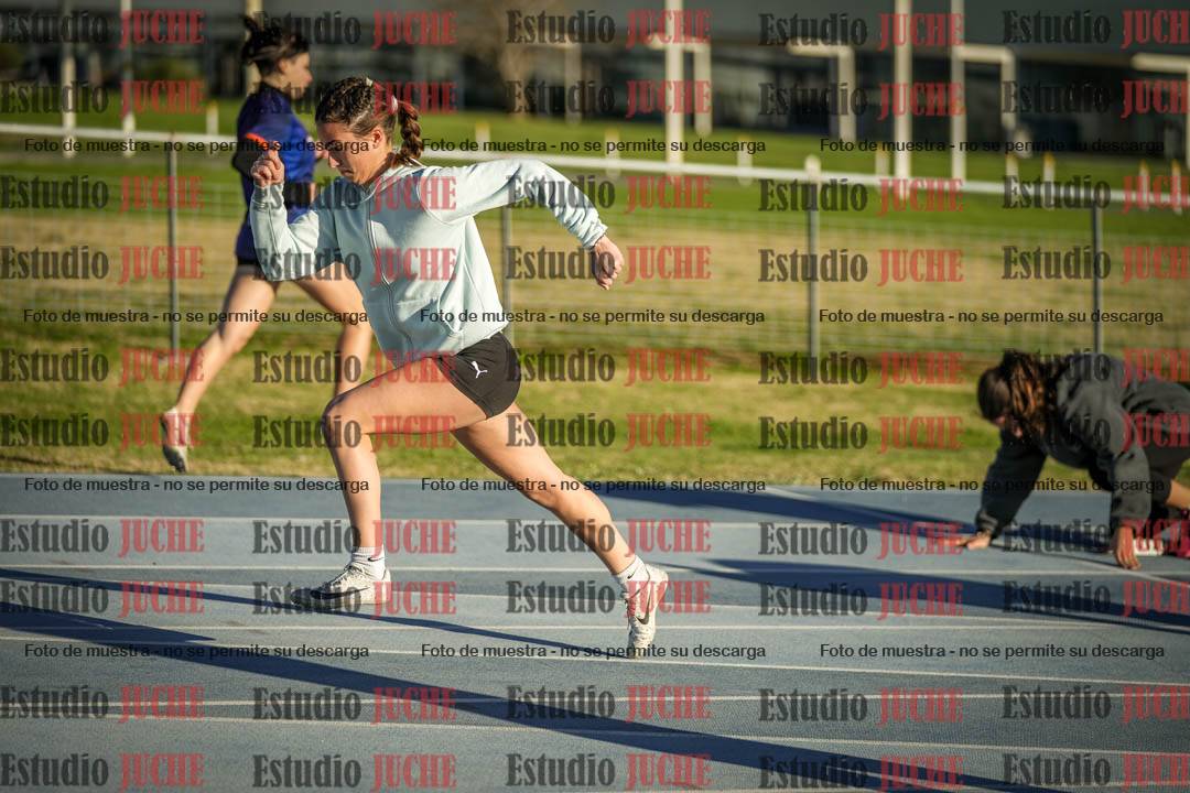 Fotos de los 100 m con vallas de mujeres