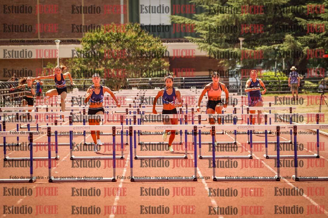 Fotos de los 100 m con vallas de mujeres